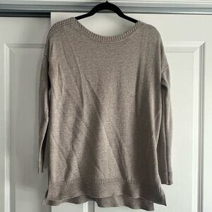 Old Navy Women's Tan Crew Neck Sweater